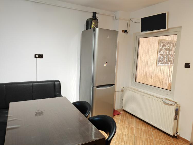 Casa 8 camere mobilata si utilata RASNOV
