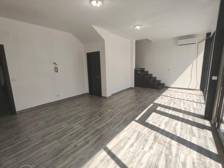 Spațiu industrial/comercial de închiriat, 1.590 m2, hală + birouri, Malu Mare