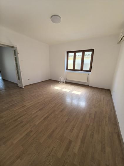 Birouri Etaj 1 Vila 4 camere Sfantul Stefan -Calea Calarasi -Popa Soare