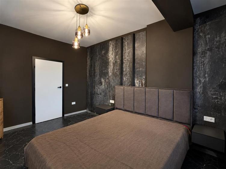 Apartament modern 3 camere cu balcon si loc de parcare zona Ciresica