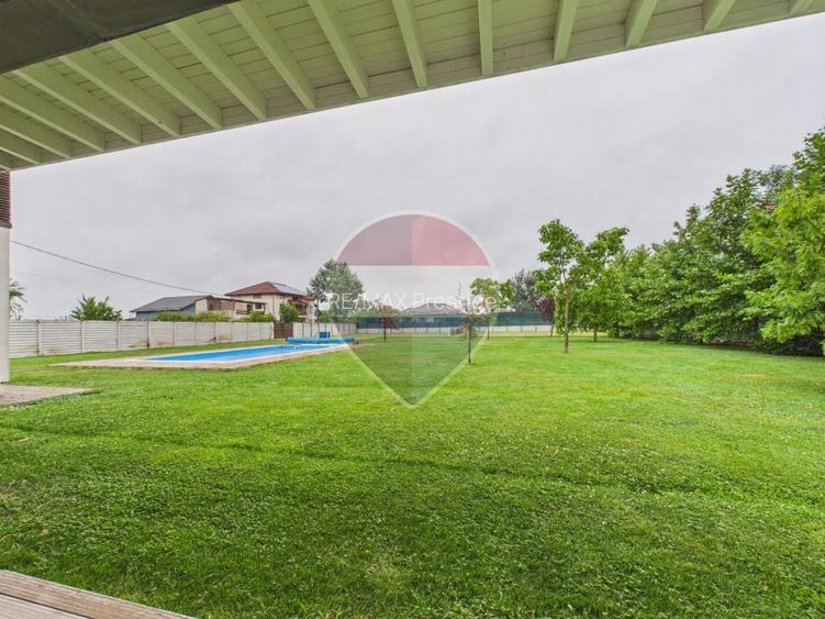Casă / Vilă de vanzare,piscina/teren tenis - 16