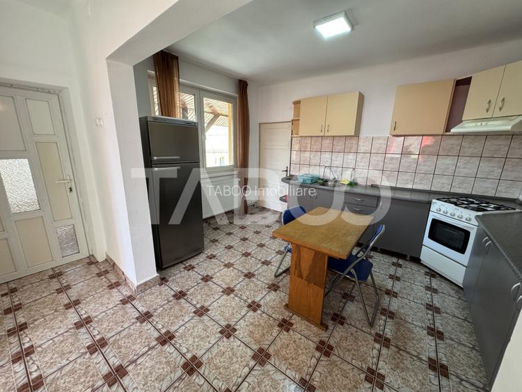 Casa de inchiriat cu 5 camere 2 bai curte pet friendly Lazaret Sibiu - 10