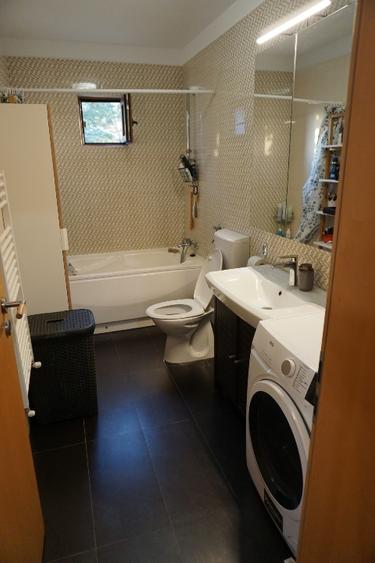 Apartament 2 camere decomandat in zona Piața Verde