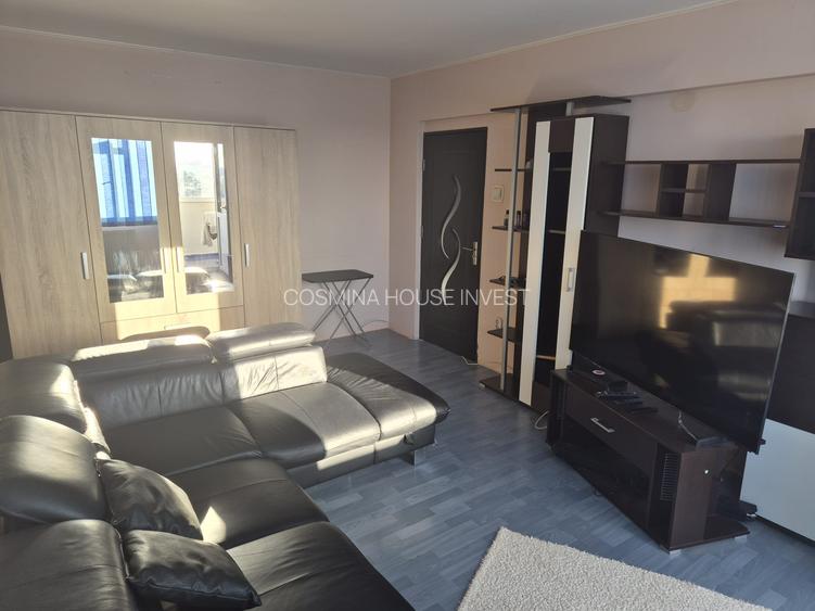 Se vinde in Malu Rosu ap decomandat,doua camere,et8/10,pret 64000 negociabil. - 2