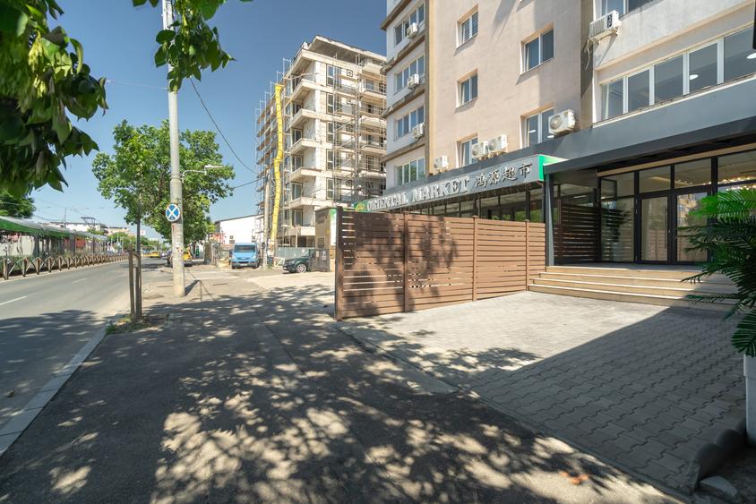 Proprietar–spațiu comercial premium 275 mp-235 mp utili int + 40mp teren privat