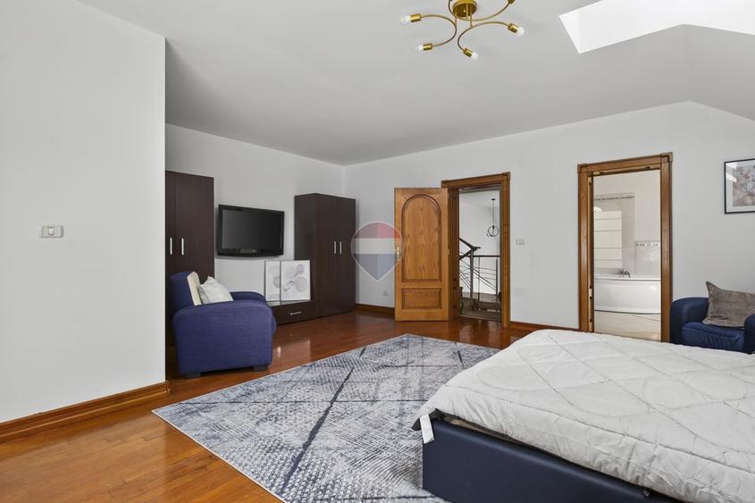 Casă 5 dormitoare si teren 725 mp de închiriat în zona Gradiste