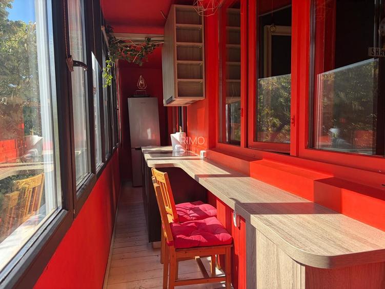 Apartament cochet, doua camere semidecomandat, 1 Mai - 9