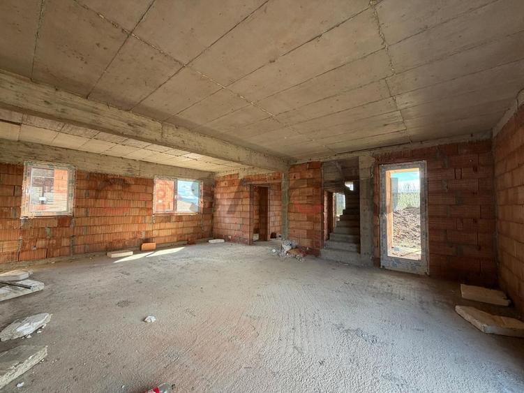 Casa noua tip duplex in Dambul Rotund!