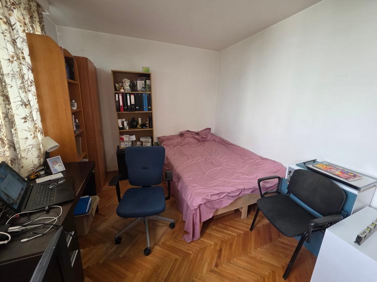 Dristor, 5 minute metrou, pe Complexului, 2 grupuri sanitare, farmacia Tei