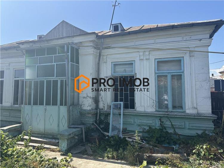 Casa demolabila + teren zona Centru-Focsani