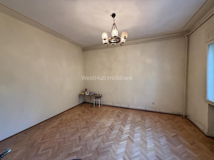 Apartament 3 camere, 72mp, etaj 1, 400m teren, garaj propriu- Complex Studentesc - 7