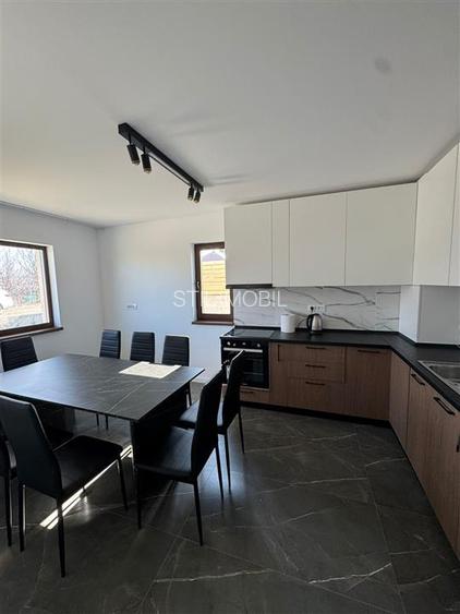 Casa moderna si spatioasa cu 4 camere si curte - zona Horpaz - 800EUR - 8
