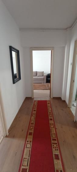 2 camere decomandat Calea Victoriei-Odeon + 1 loc de parcare