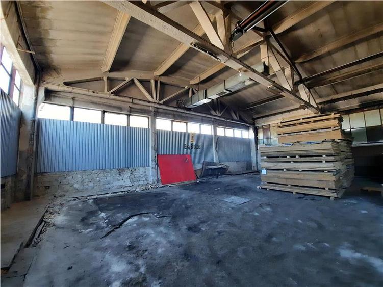 Spatiu Industrial - 2700 mp - Productie - Depozitare - Distributie