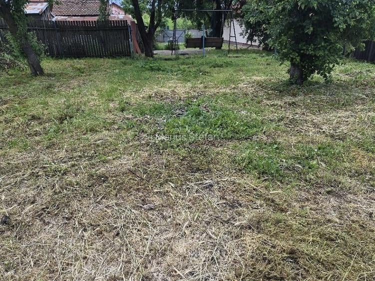 Casa cu 3 camere ,bucatarie,baie situata la 8,5 km de Selgros Craiova  - 9