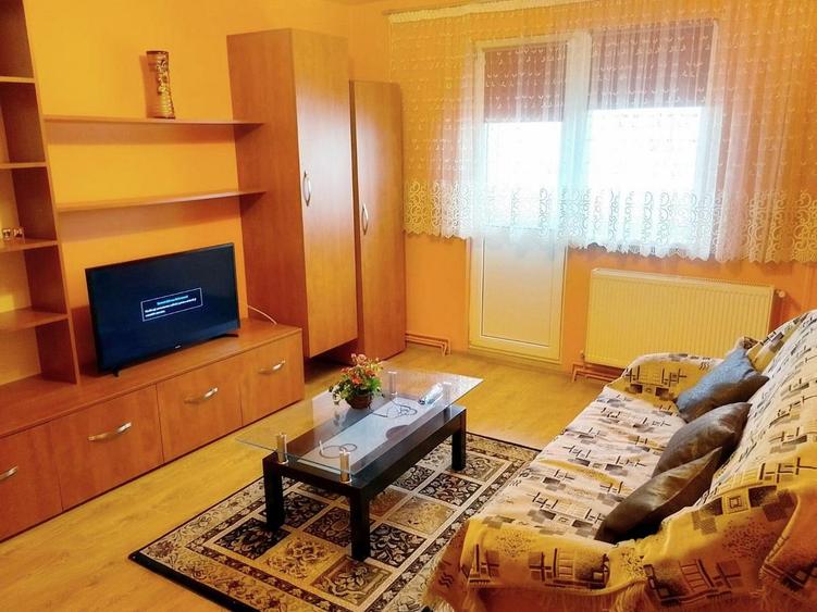 Apartament cu 3 camere de inchiriat zona Mihai Viteazu