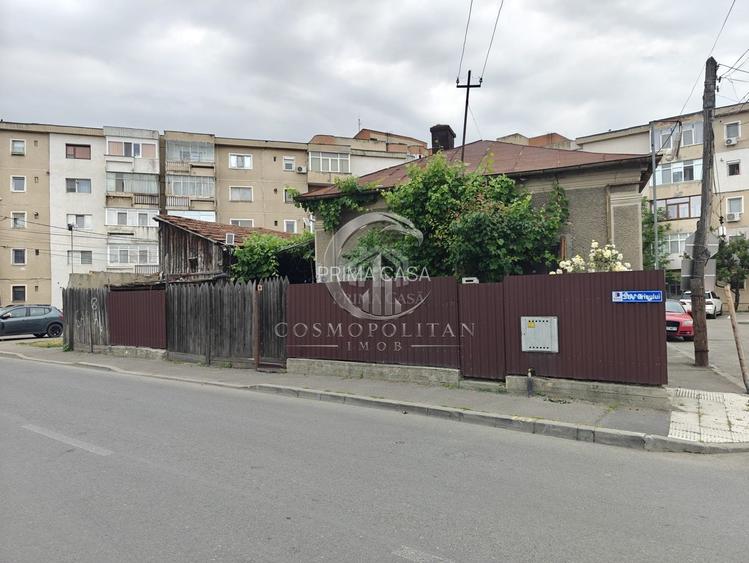 Proprietate cu potențial comercial – casă și teren în zona Clubul Politistilor /