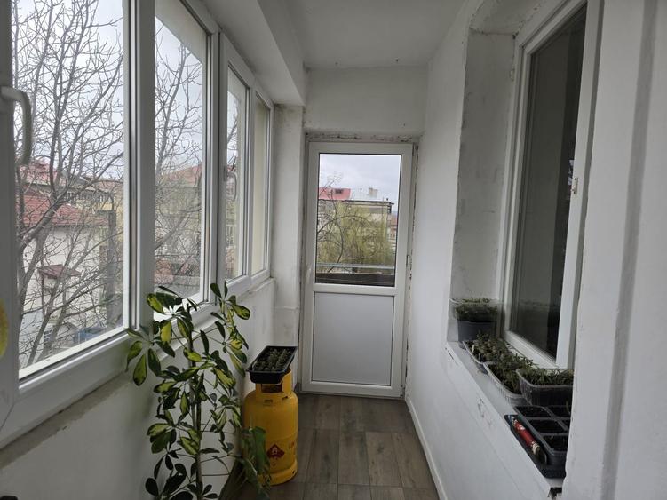 LOC. RACACIUNI, APARTAMENT 3 CAMERE