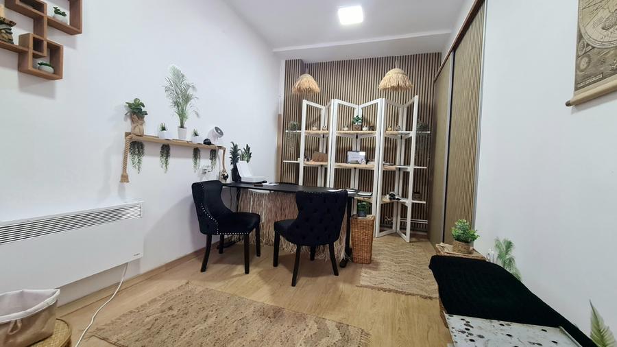 Spațiu elegant, la cheie, în centrul istoric al Brașovului – birou - agentie