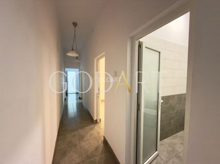 Vila spatioasa | Complet renovată | Central