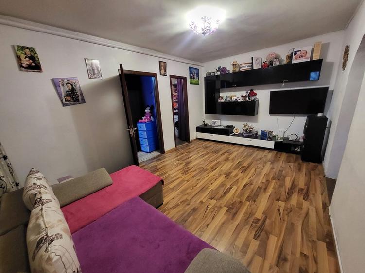 Apartament 3 camere, în Țiglina 3