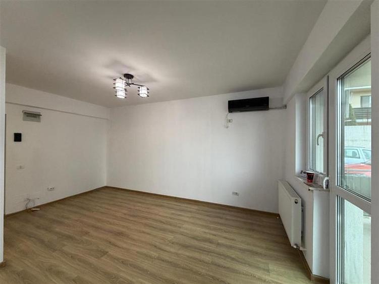 Apartament open-space, loc de parcare, Valea Lupului