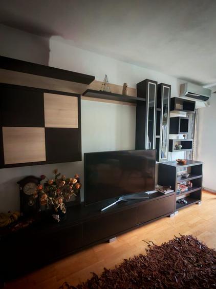 De inchiriat! Ap2camere, Tatarasi/Flux Flora