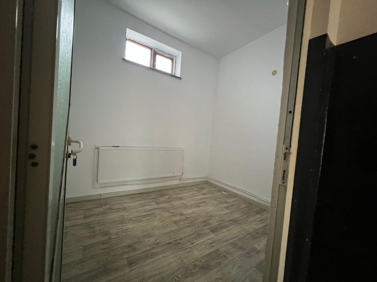 Spatiu comercial stradal,2 intrari, gaz, depozit, 106 mp, Casa de Cultura