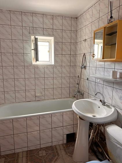 Apartament 2 camere 54 mp, decomandat, et. 3