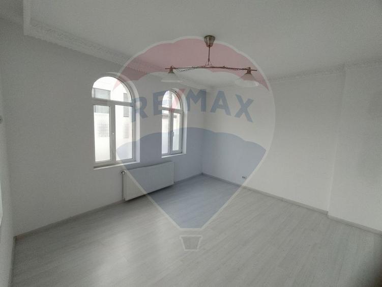 Spațiu de birouri central - Vilă 323 mp - Ideal sediu firmă / clinica