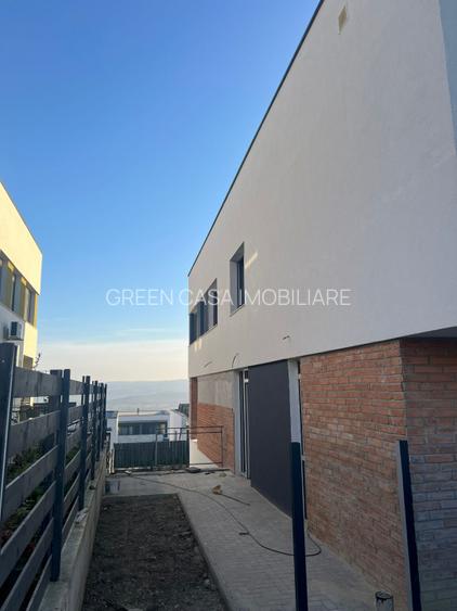 Duplex semifinisat, 160mp cu teren de 200mp, zona Voronet - 5