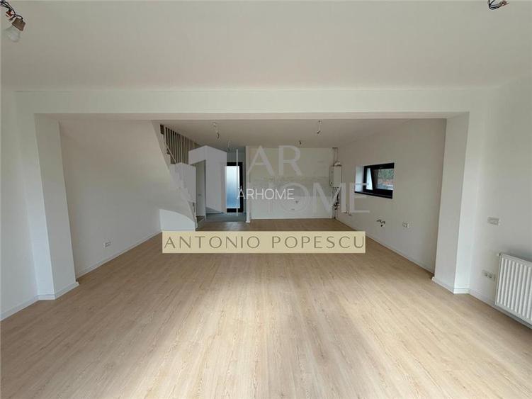 Casa duplex cu perete dublu, in Strejnicu, la 5 km de Ploiesti.