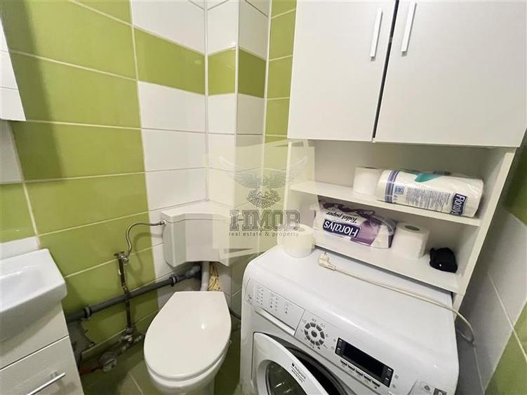 Apartament 3 camere 2 bai balcon si pivnita zona Terezian
