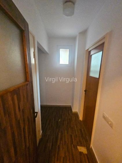 Ofer spre inchiriere apartament cu 3 camere - 11