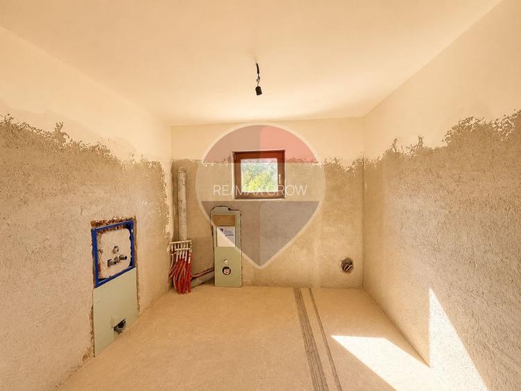 Casa cu 6 camere de vânzare în Negri jud. Bacau / posibilitate duplex