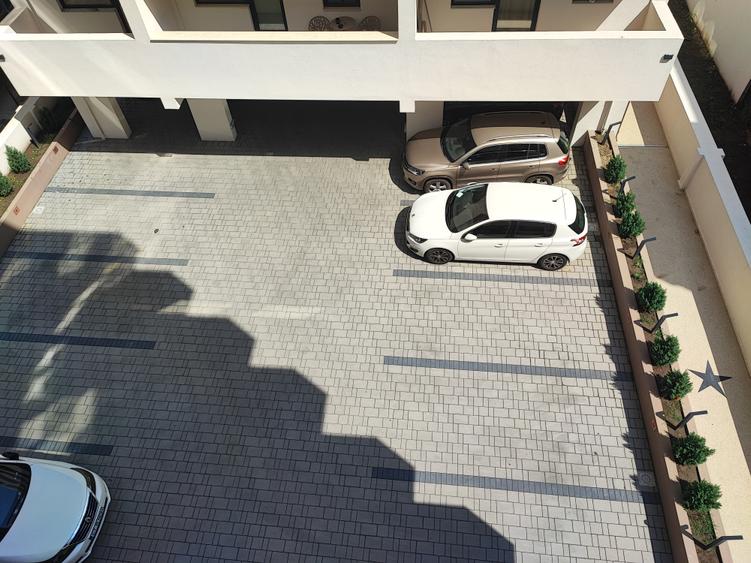 Apartament nou cu 2 camere si loc parcare de inchiriat in zona Campus