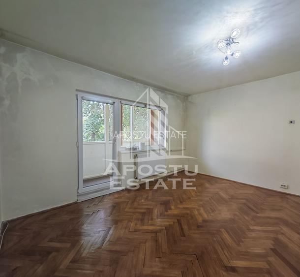 Apartament de vanzare cu 3 camere, 2 bai, 2 balcoane, zona Aradului - 2