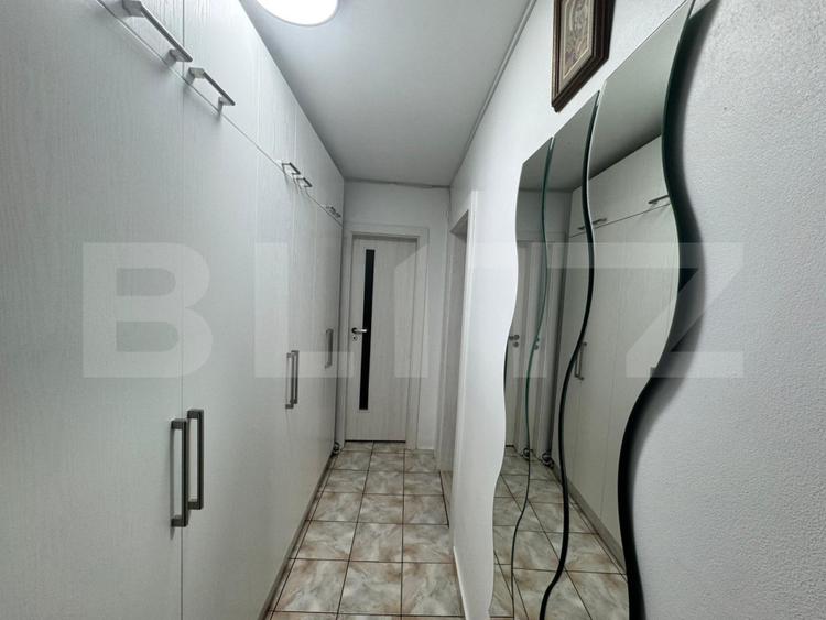 Apartament 2 camere decomandat, 65 mp, etajul 2, zona Ultracentral