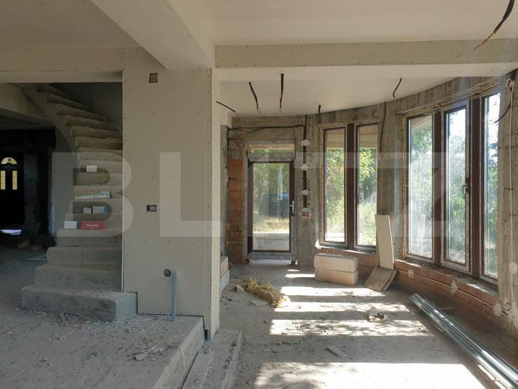 Casa/Vilă, 341 mp construiti, teren 1000 mp, Tărtășești