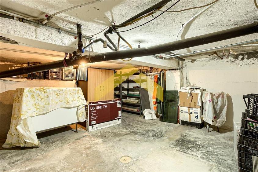Casa cu teren 1,500 mp de vanzare in Gradiste