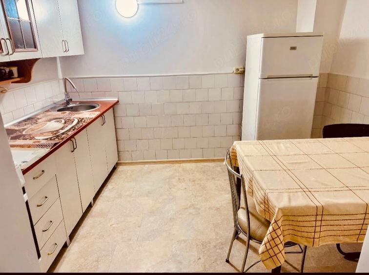 Garsoniera la curte Colentina - Fundeni, foarte mare (54 mp), CENTRALA, mobilată