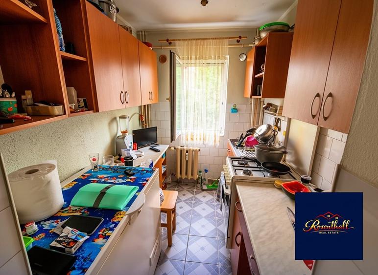 Apartament 2 camere, Primaverii, etaj 2, semidecomandat
