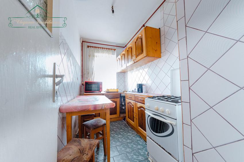 Apartament cu 3 camere, zona Fortuna, Arad