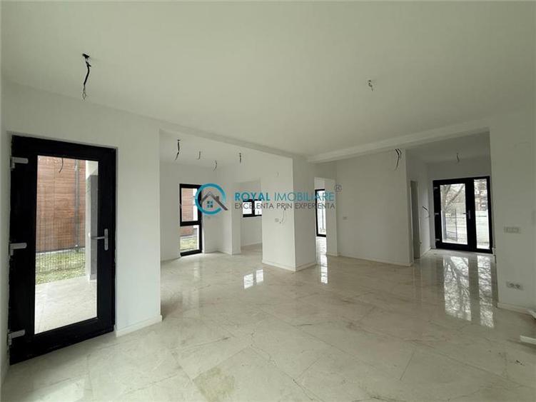 Royal Imobiliare - Vanzare Vila de lux zona Paulesti