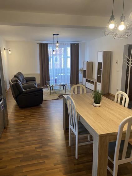 Apartament 3 camere, decomandat, etaj 1, zona Nord