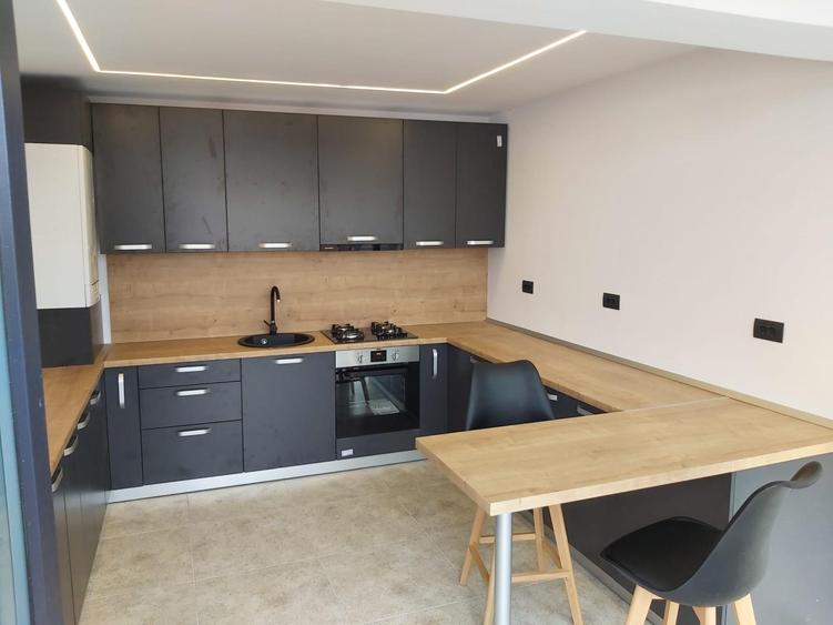 Penthouse 200 mp utili, 400 mp terasa, zona Baciu