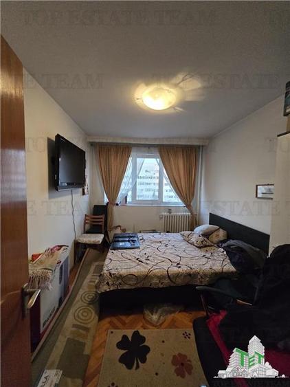 Apartament 3 camere Veteranilor