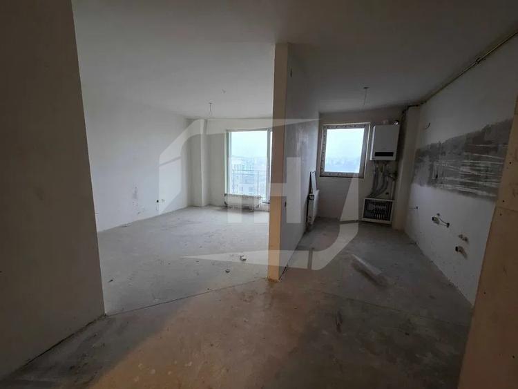 Apartament 3 camere, terasa, bloc nou, CF, zona Iulius Mall