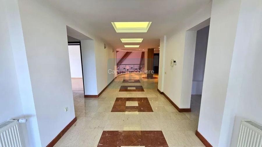 Vând Hotel/Pensiune Breaza: 15 camere, 1000 mp
 - 9