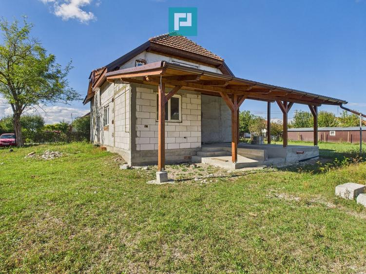 Casă cu panoramă spre dealurile Șiriei